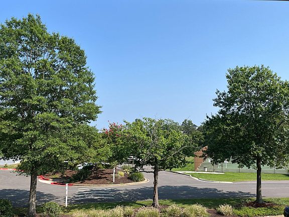 4th image of 2110 Chesapeake Harbour Dr APT 101