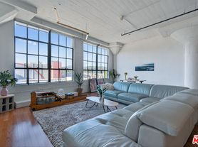 200 N San Fernando Rd, Los Angeles, CA
