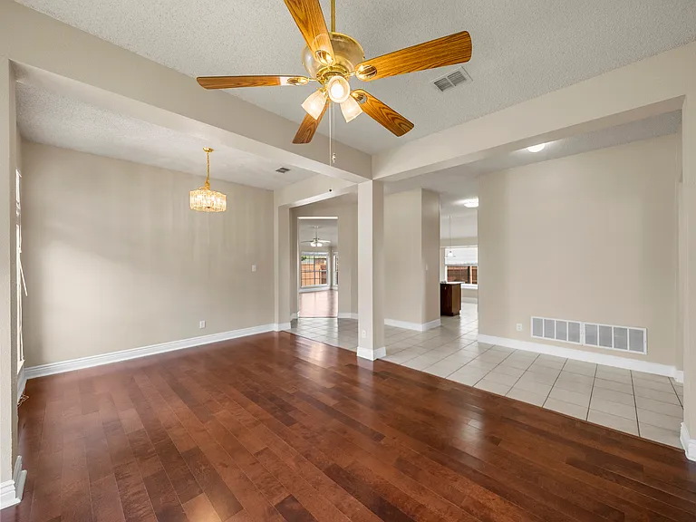 6008 Tupelo Ln — Photo 26