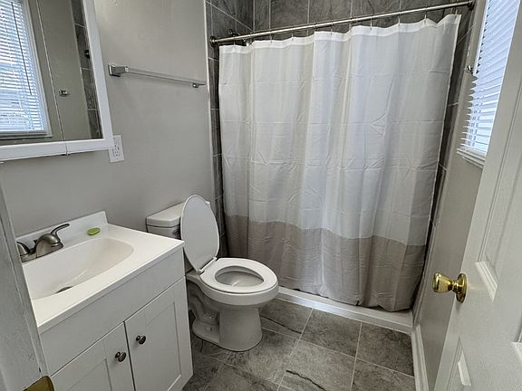 4th image of 8241 Colquitt St