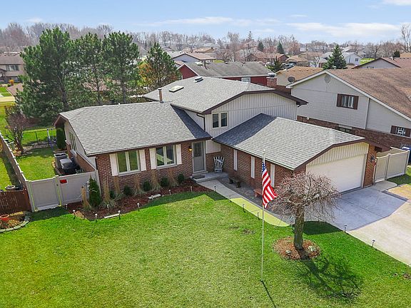 2nd image of 14844 S Cricketwood Dr