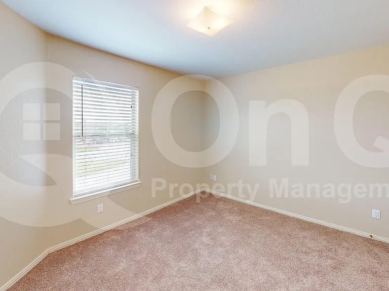 4800 Rum St — Photo 11