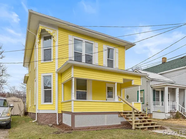 158 E Adams St, Ionia, MI 48846