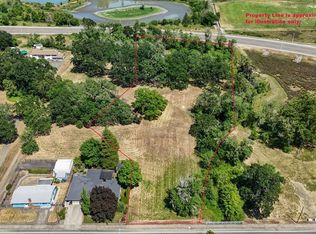 1451 NW Keasey St, Roseburg, OR 97471