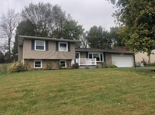 1717 Thornridge Rd NW, Massillon, OH 44646