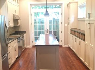 124 7th St SE, Washington, DC 20003