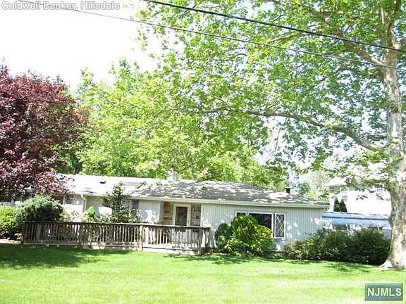 2nd image of 42 Eagle Dr