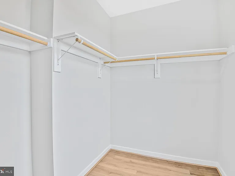 5933 Stonehenge Pl — Photo 16