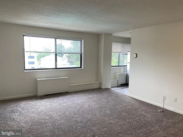 3515 Washington Blvd N #406 — Photo 4
