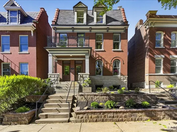 3441 Crittenden St, Saint Louis, MO 63118
