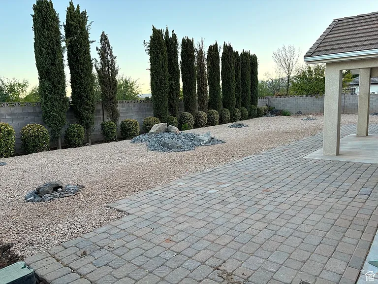 2357 W 1620 North Cir — Photo 18
