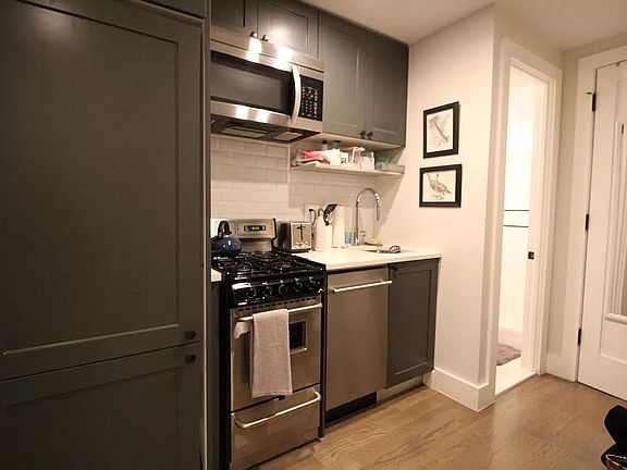 2nd image of 51 Irving Pl #3J