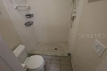 1155 Thayer St — Photo 8