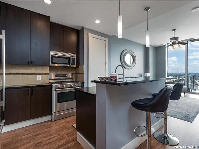 610 E Market St #2904 — Photo 11