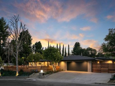 4147 Clear Valley Dr, Encino, CA, 91436