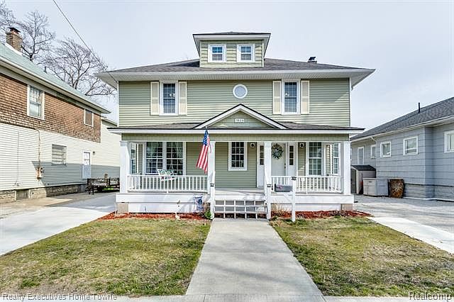 1st image of 3820 Military St