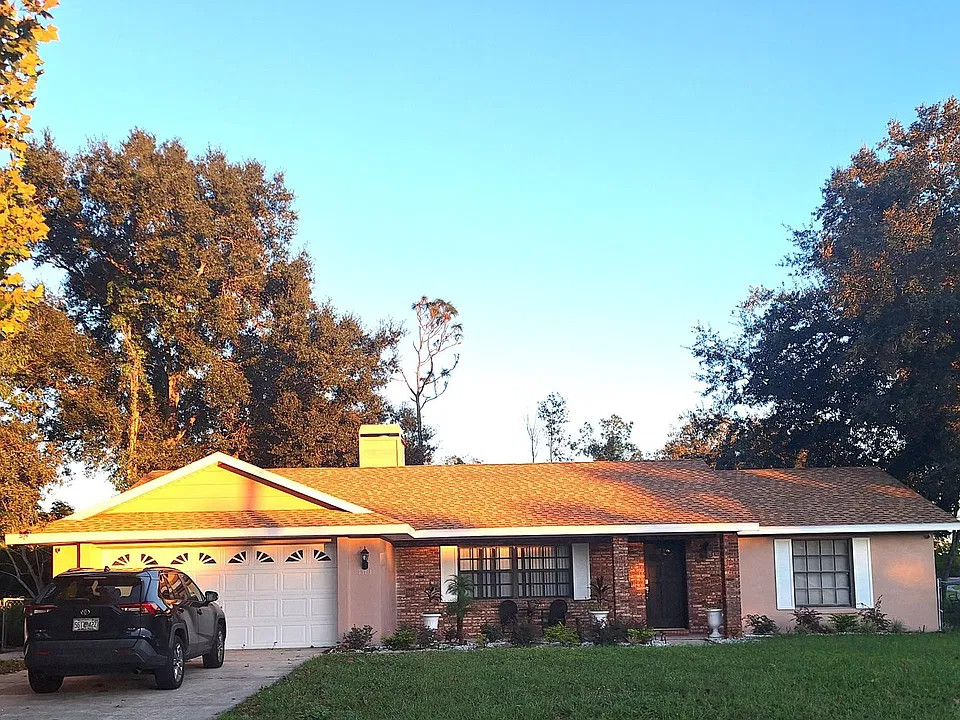 3301 Shalimar Cir