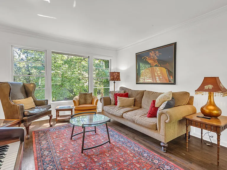 Bryant Dr — Photo 20