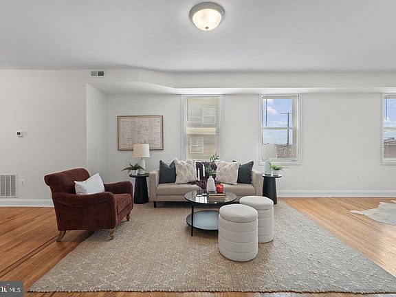 5th image of 4269 Sheldon Ave