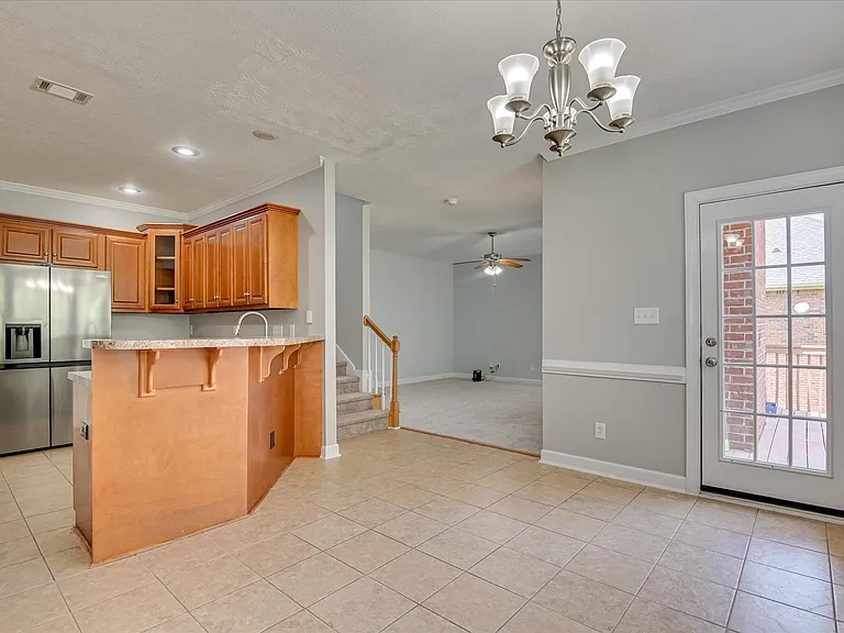 158 Kenilworth Dr — Photo 11