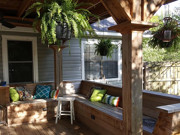 Bench seating w/ electrical