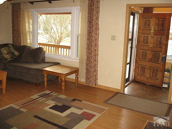 4th image of 1504 Alexander Cir