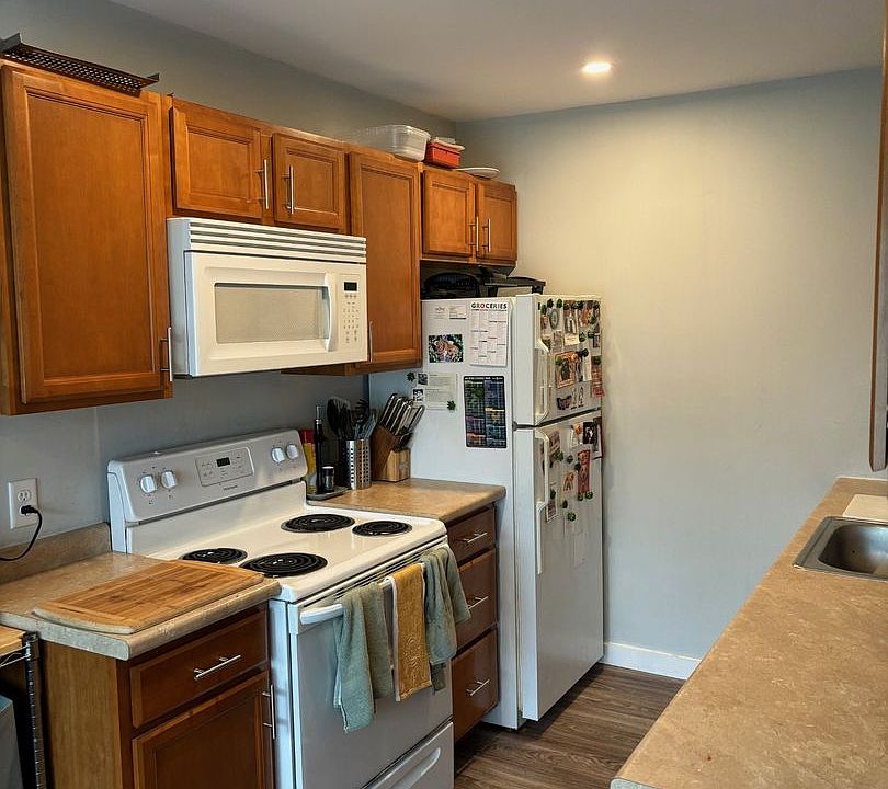 1st image of 7 Kimball St #21