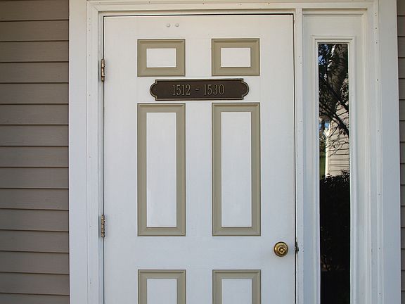 2nd image of 1516 Oakfield Dr