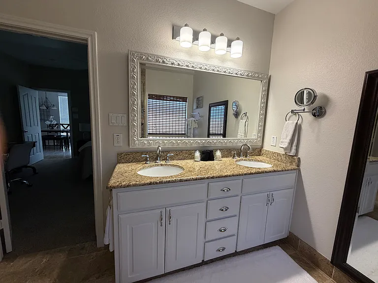 4112 Ellenboro Ln — Photo 14