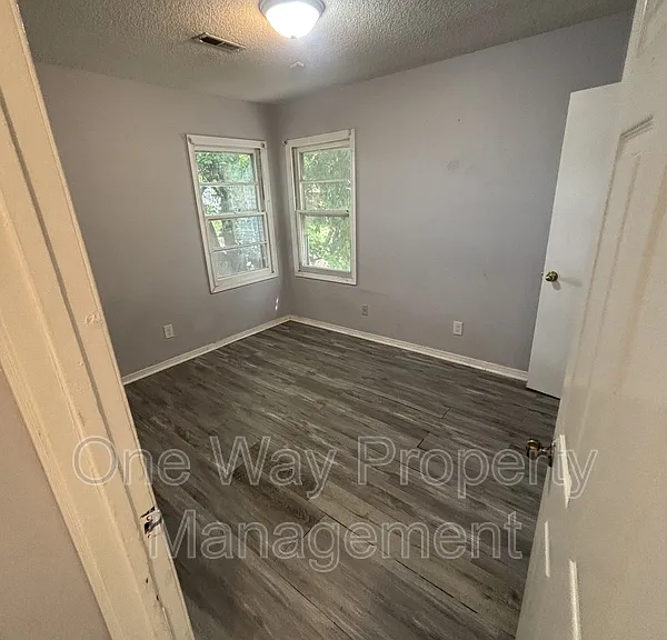2134 N Minnesota Ave — Photo 19