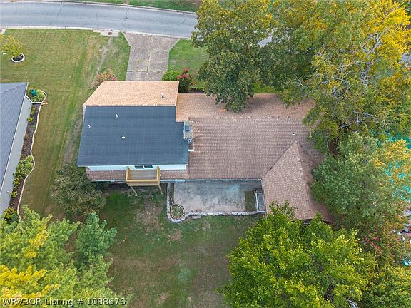 5th image of 9609 Jenny Lind Rd