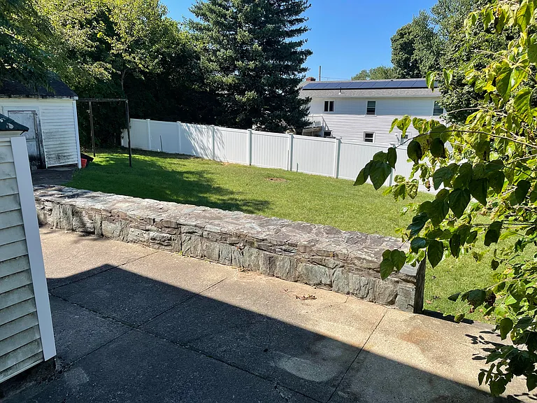 27 Colony St #1 — Photo 7