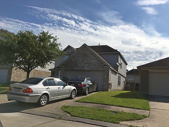 3rd image of 15910 Wisteria Hill St