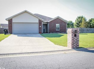 16 Lakeside Dr, Ward, AR 72176