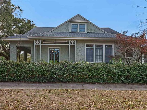 3rd image of 1197 N 10th Ave