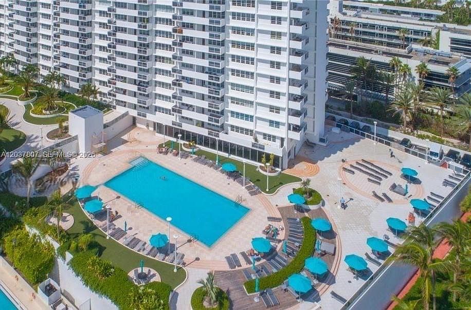 1st image of 100 Lincoln Rd #307