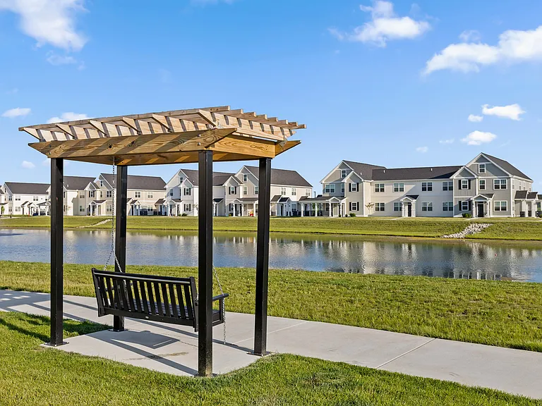 Hickory Cottages Apartment Homes — Photo 47