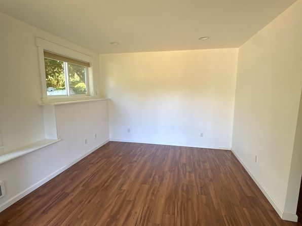 27255 State Highway 3 NE #B1