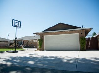 894 W 7th St, Upland, CA 91786