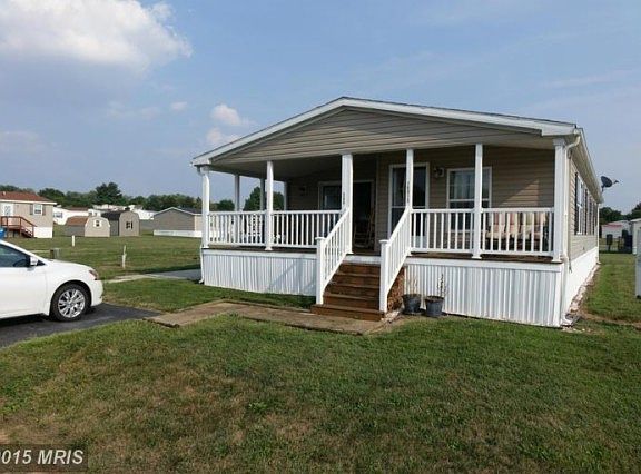 5th image of 16913 Longfellow Ct