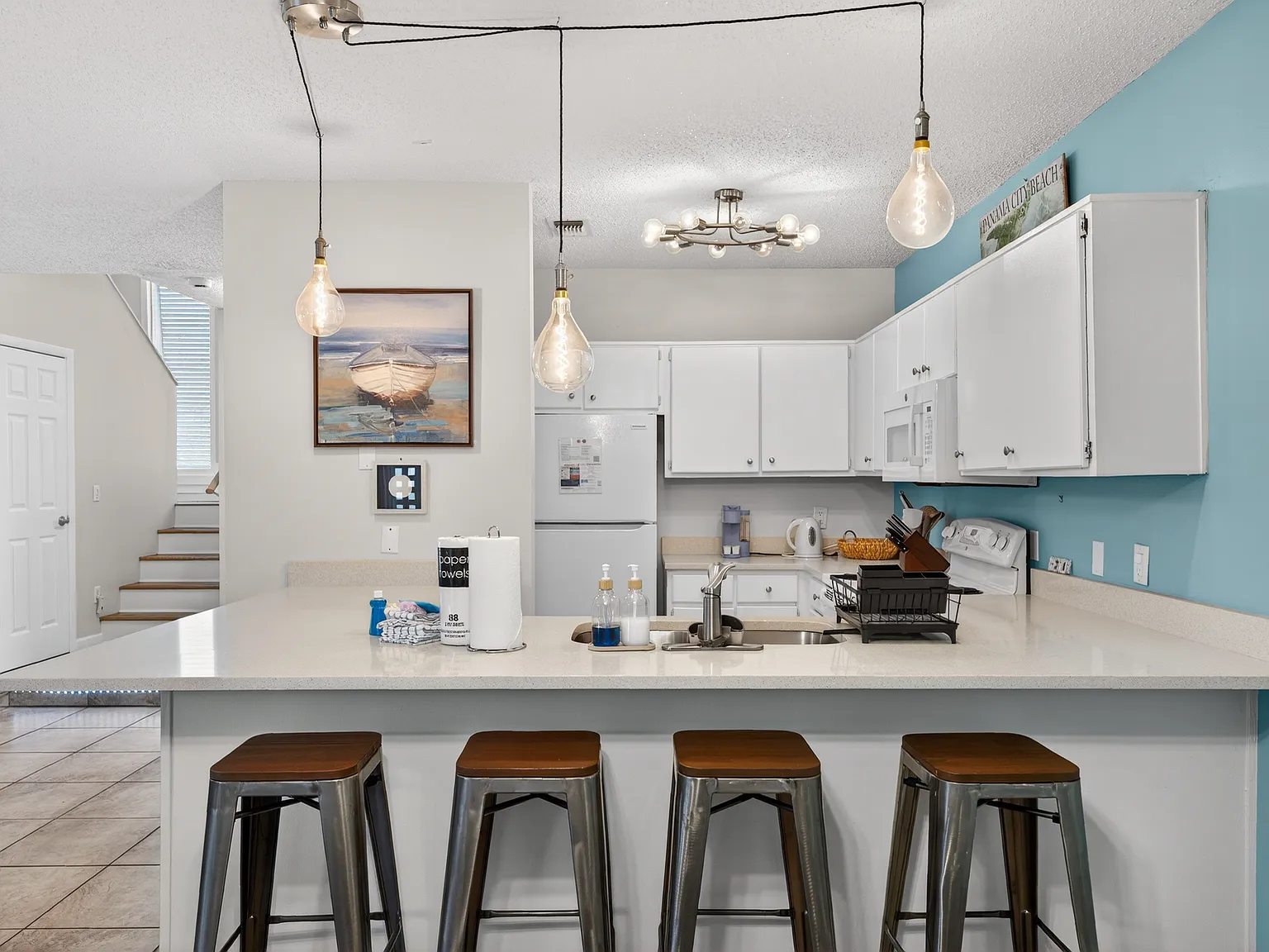 2 bed, 1.5 bath, 1500 sqft, $2,300 — Photo 3
