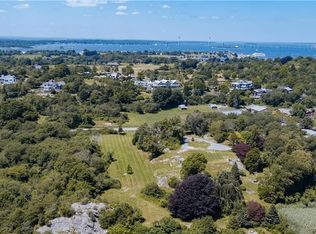 90 Brenton Rd, Newport, RI 02840