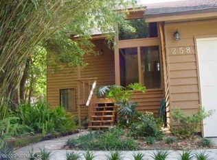 258 Pine St, Atlantic Beach, FL 32233