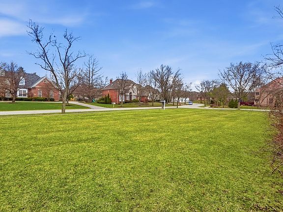 4th image of 9045 Turnberry Dr