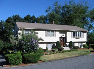 14 View St, Shrewsbury, MA 01545