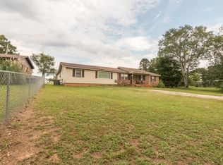 9445 River Rd, Muscle Shoals, AL 35661