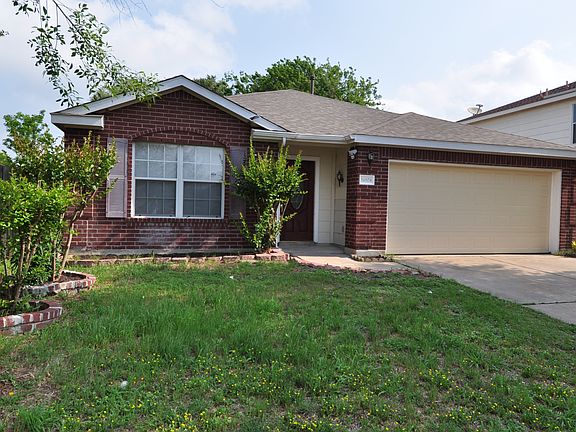 3rd image of 14804 Lantern Dr