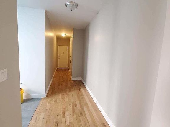 4th image of 932 Carroll St #3FF