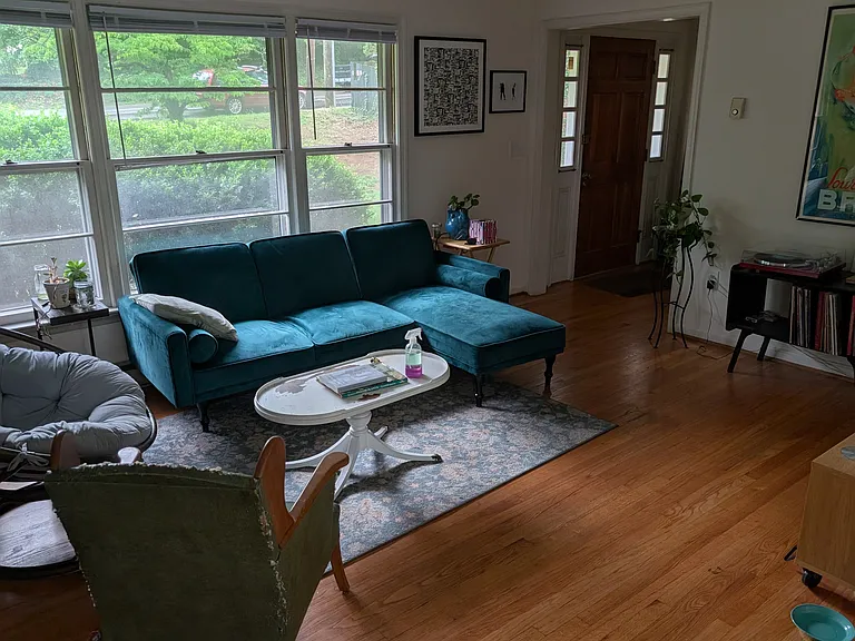 1204 Preston Ave — Photo 7