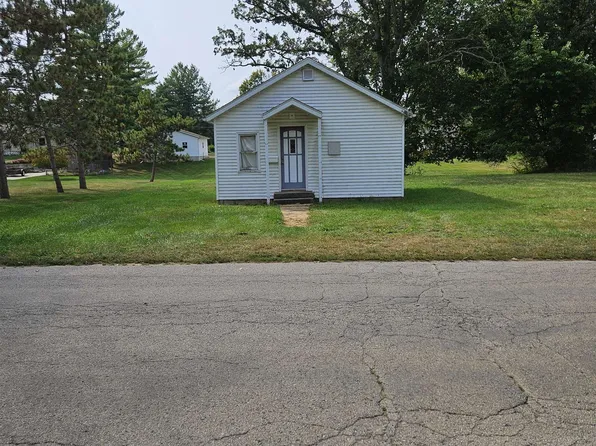 722 N Brewster Ave, Freeport, IL 61032